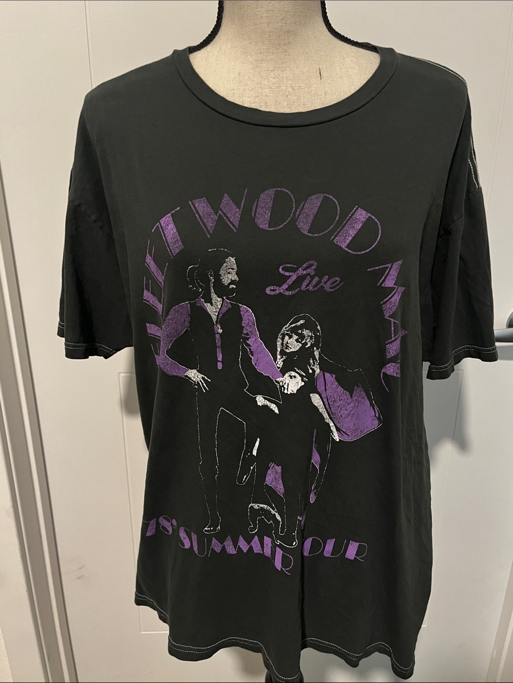 UO Fleetwood Mac 78’ Summer Tour Graphic Black Distressed T-Shirt Band Music
